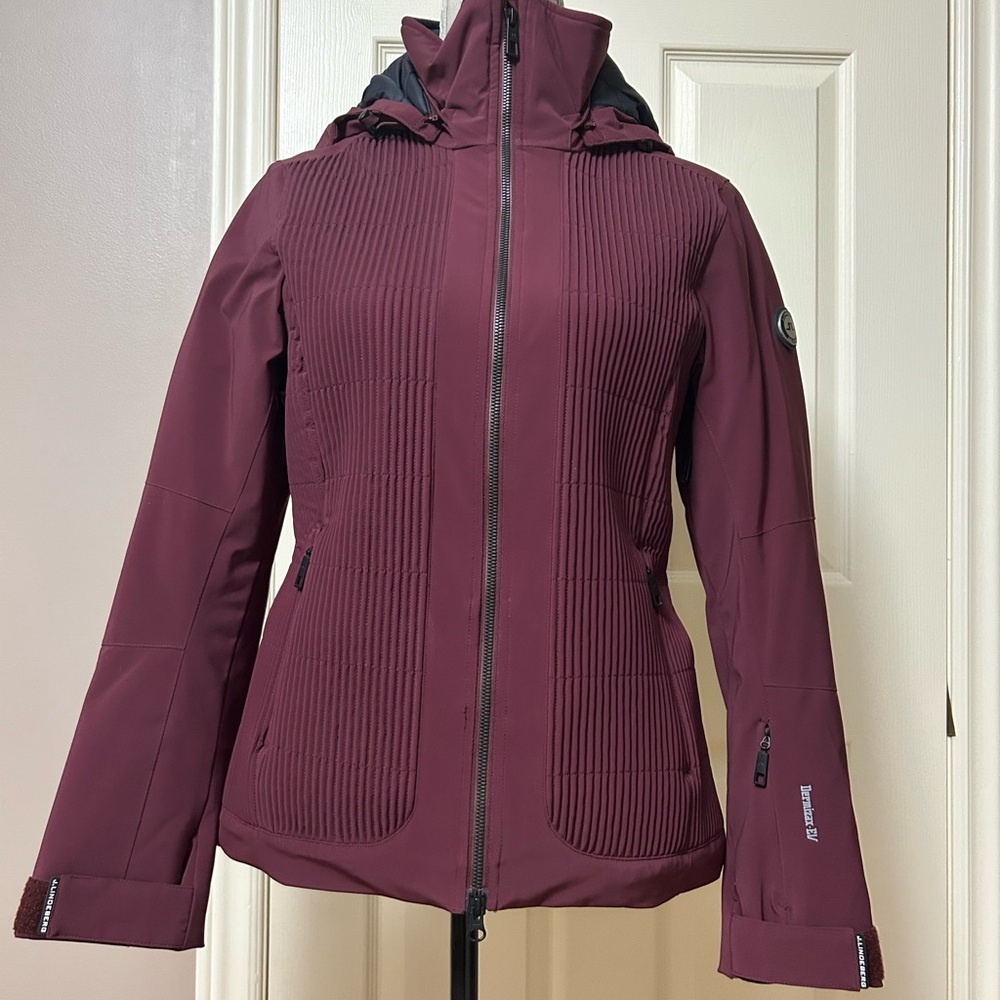 J.Lindeberg Women's Deep Burgundy Ski Jacket